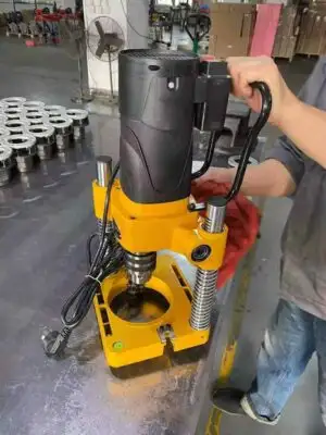 may-khoet-lo-ong-kc-114